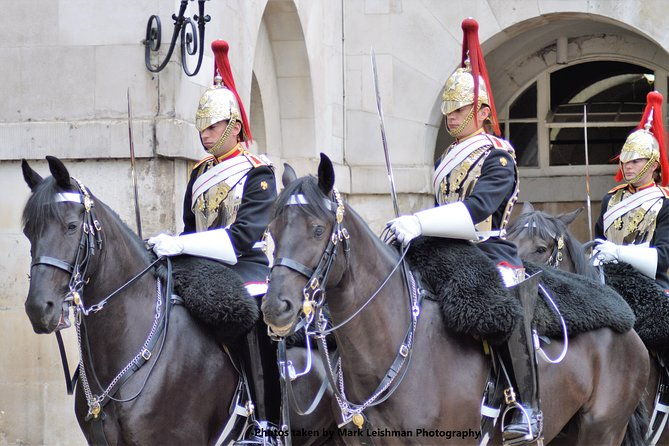 private-walking-tour-of-royal-london-with-changing-of-the-guard