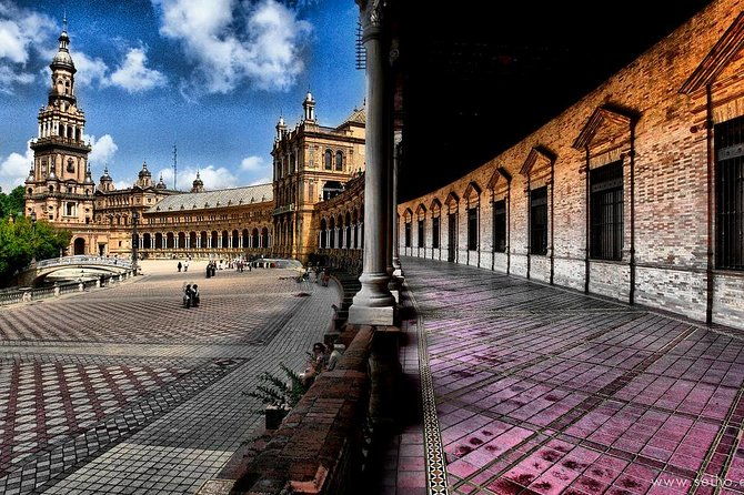 private-walking-tour-of-seville-with-tickets-and-local-tour-guide