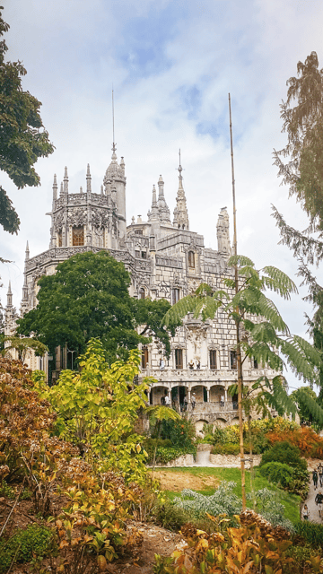 private-walking-tour-of-sintra-village-quinta-da-regaleira