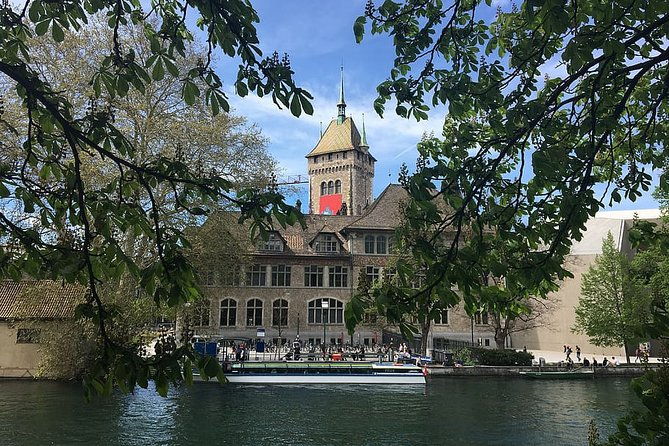 private-walking-tour-of-zurich-with-private-official-tour-guide