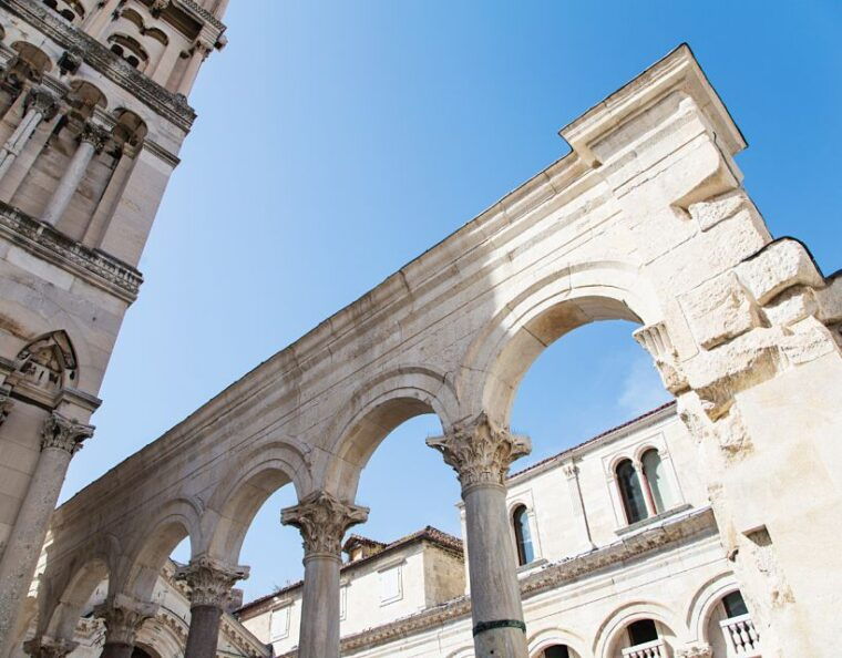 private-walking-tour-split-old-city-diocletians-palace