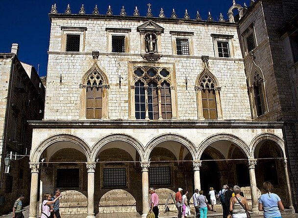private-walking-tour-through-the-old-town-of-dubrovnik