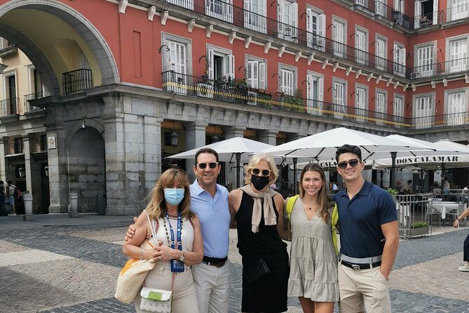 private-walking-tour-to-royal-palace-and-old-town-of-madrid