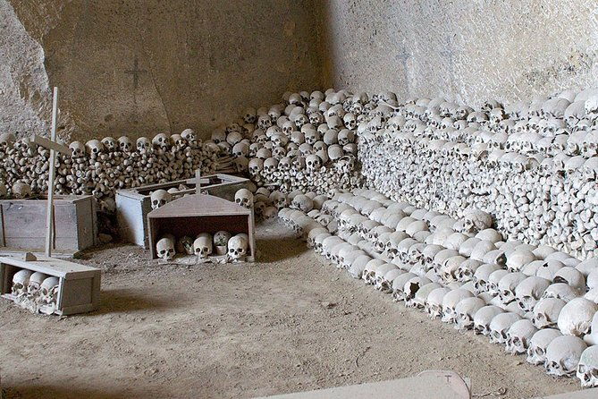 private-walking-tour-to-sanita-district-in-naples