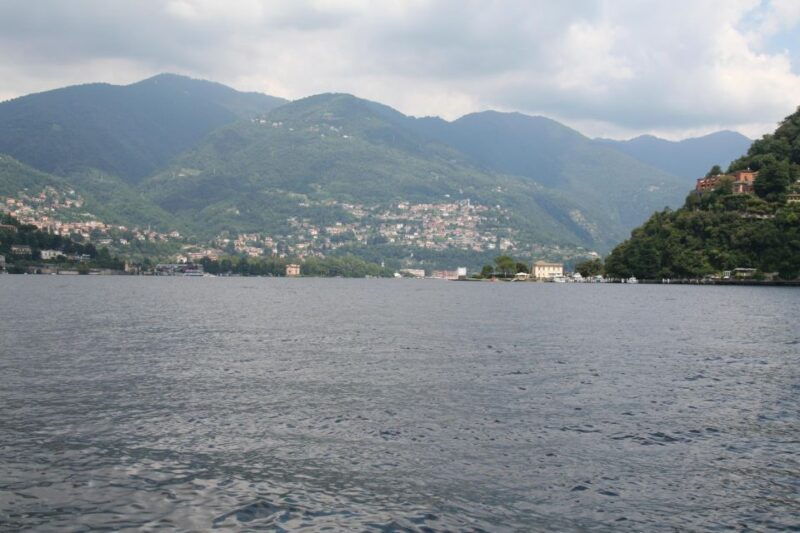 private-walking-tour-with-a-local-guide
