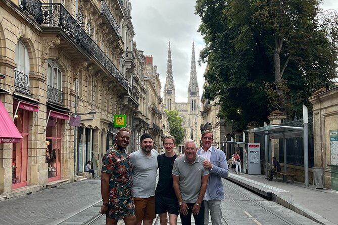 private-walking-wine-tasting-tour-of-bordeaux-with-local-sophia