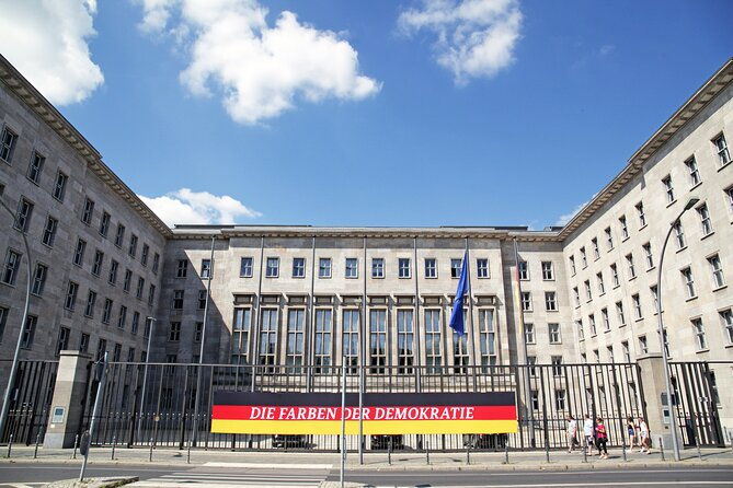 private-warnemuende-shore-excursion-third-reich-berlin