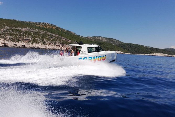 private-water-taxi-from-split-to-brac-island