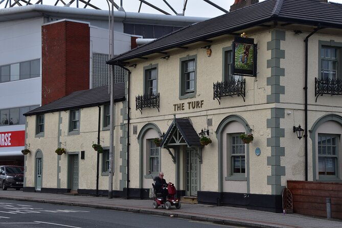 private-welcome-to-wrexham-half-day-tour