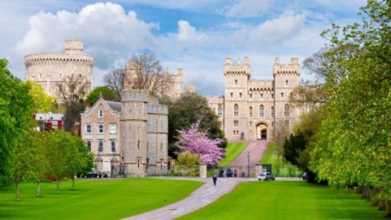 private-windsor-castle-oxford-tour-with-chauffeur-guide