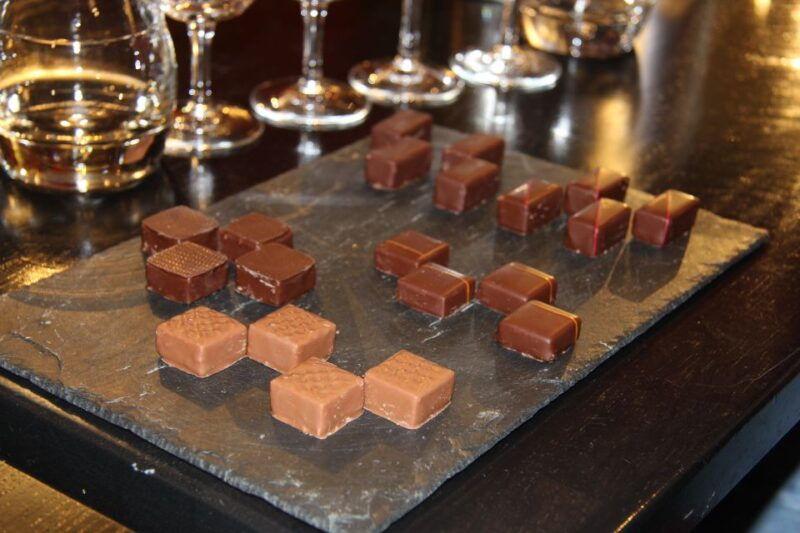 private-wine-and-chocolate-tasting-experience