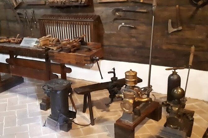 private-wine-tasting-in-cellar-and-the-winemaking-process