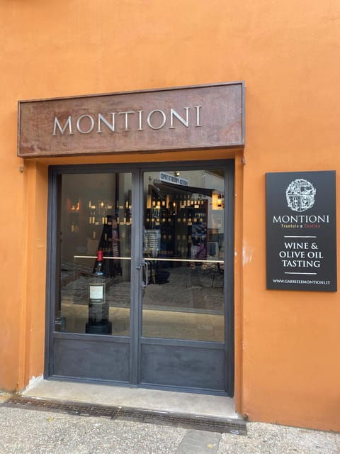 private-wine-tasting-in-the-historic-center-of-montefalco
