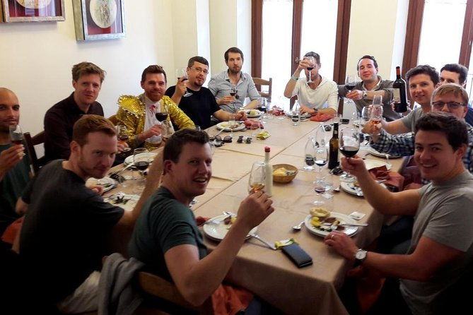 private-wine-tasting-meals-at-sevilles-oldest-tavern