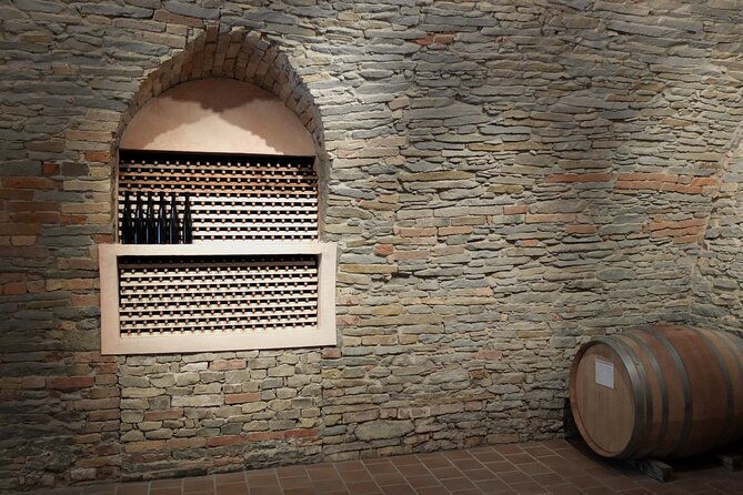private-winery-and-vineyard-tour-with-wine-tasting