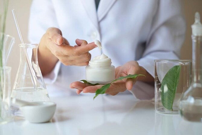 private-workshop-essential-oils-olive-oil-factory-with-tasting