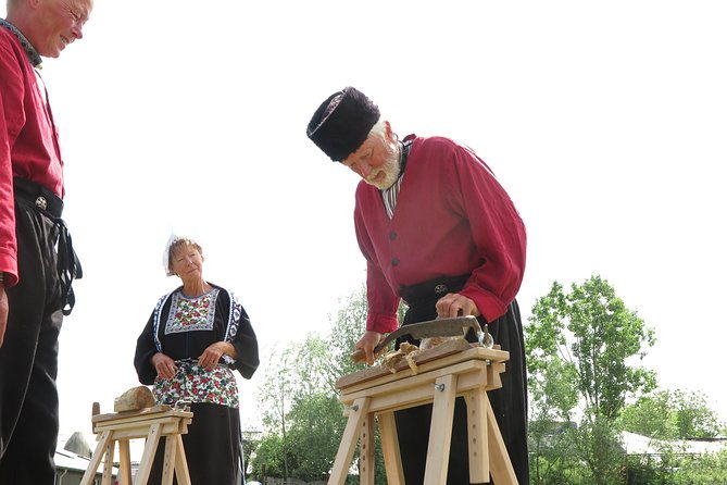 private-workshop-for-wooden-shoe-making-in-simonehoeve