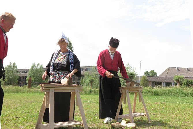 private-workshop-for-wooden-shoe-making-in-simonehoeve