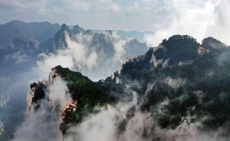 private-xian-mt-huashan-adventure-tour-explore-in-your-own