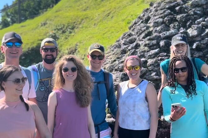 private-xunantunich-mayan-ruins-inland-blue-hole-tour-from-placencia