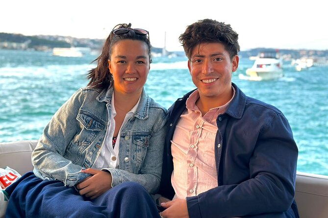 private-yacht-cruise-on-the-bosphorus-in-istanbul