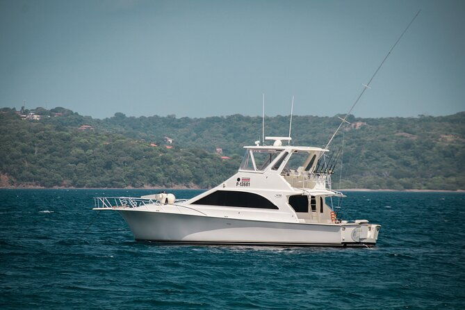 private-yacht-experience-with-snorkelling-and-water-sports-half-day