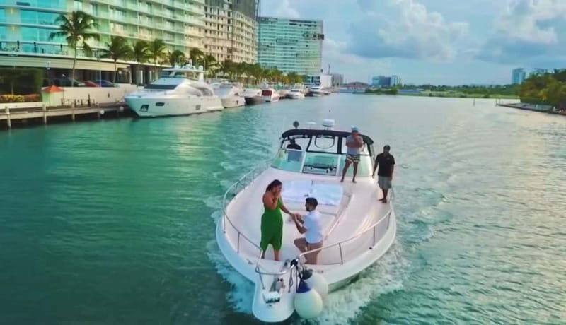 Private yacht in Cancun for maximun 15 people - The Sum Up