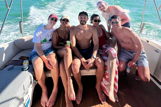 private-yacht-rental-in-miami-up-to-12-people-2