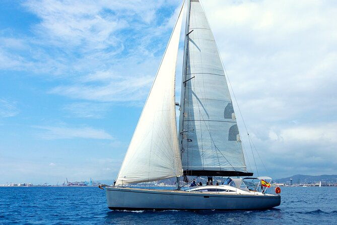private-yacht-sailing-tours-in-barcelona