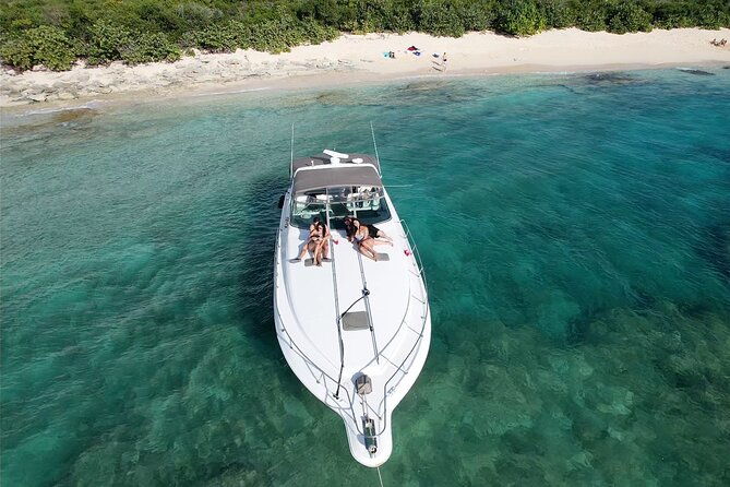 private-yacht-sr-with-crew-from-fajardo-to-exotic-island