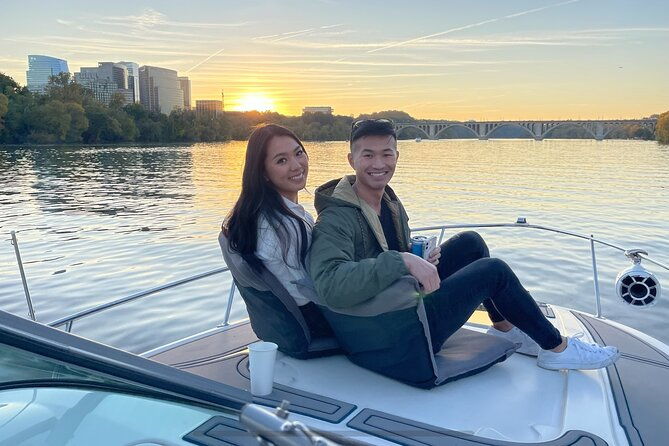 private-yacht-tour-along-washington-dc-waterfront-2