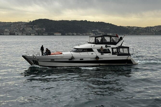 private-yacht-tour-on-bosphorus-istanbul