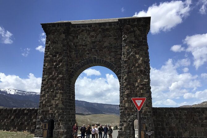 private-yellowstone-wildlife-and-photo-tours-west-yellowstone