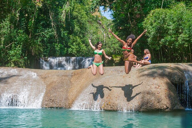 private-ys-falls-and-black-river-safari-from-runaway-bay