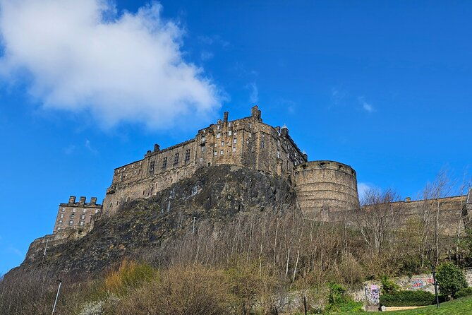 privately-guided-day-tour-of-edinburgh-in-luxury-minivan