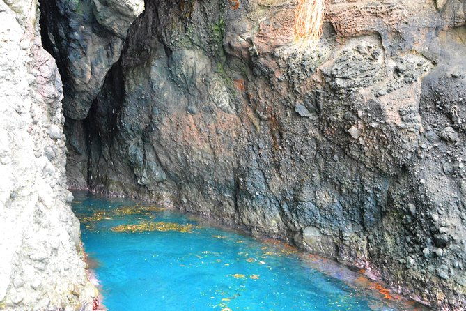 privatize-the-boat-for-half-a-day-with-family-friends