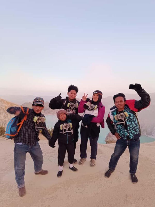 Probolinggo: Ijen Crater Blue Fire Tour with Transfer - Witnessing the Blue Fire and Sunrise