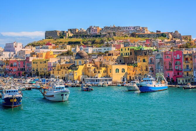 procida-boat-tour-from-ischia
