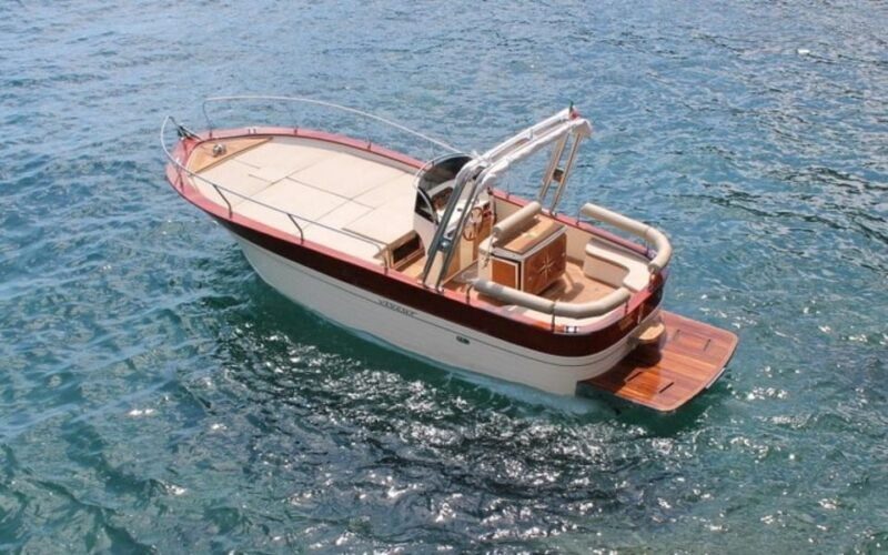 procida-boat-tour-with-swimming-stops-and-underwater-photos