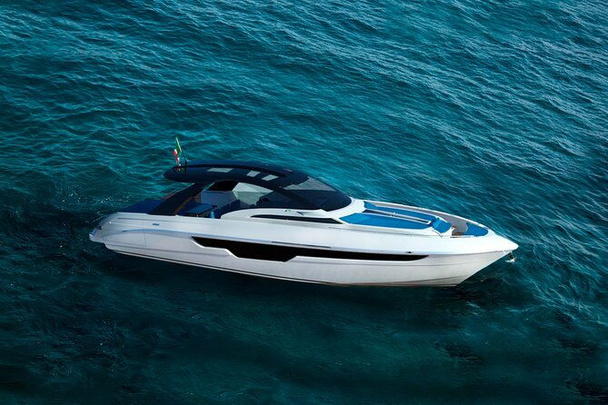 procida-island-private-tour-by-luxury-yacht