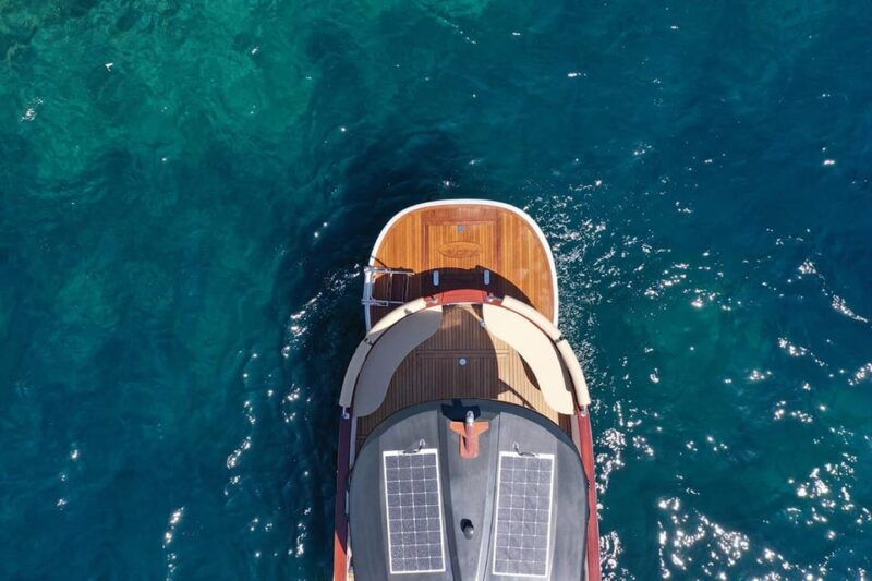 procida-sunset-aperitif-by-boat