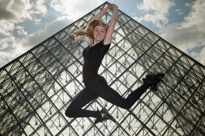 Professional Photo Shoot Walking Tour in Central Paris - What You’ll Get: Photos and Guidance