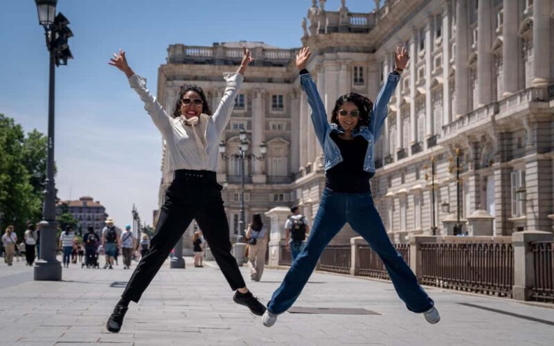 Professional Photographic Tour of Madrid - Key Points  