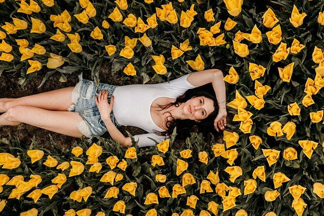 professional-photoshoot-at-private-tulip-field-2