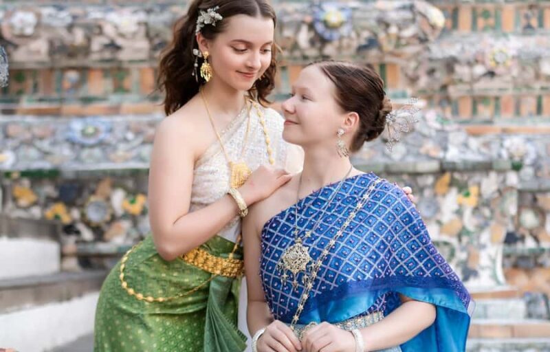 Professional Thai Costume Photography at Wat Arun, Bangkok - Professional Thai Costume Photography at Wat Arun, Bangkok