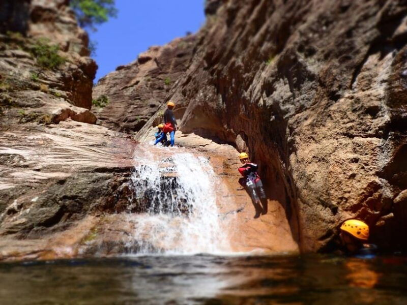 propriano-baracci-canyon-beginners-canyoning-tour