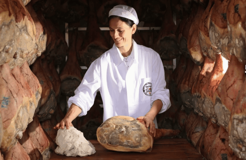 prosciutto-ham-factory-visit-lunch-tasting-near-udine