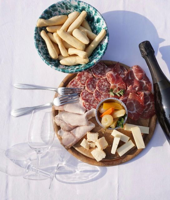prosecco-hills-private-tour-all-inclusive-2-winerieslunch