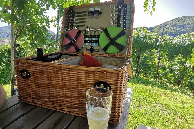 prosecco-hills-wine-and-cheese-gourmet-discovery-by-yellowboot