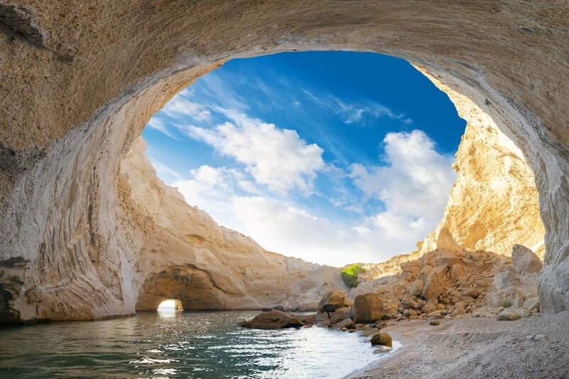 Provatas : Boat rental to Kleftiko - Discovering Milos by Boat: What to Expect